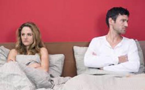 Chiến tranh lạnh vì vợ không chịu "yêu" sáng tạo