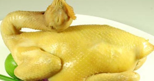 Cách làm gà hấp tỏi thơm ngon, đơn giản nhất dịp nghỉ lễ