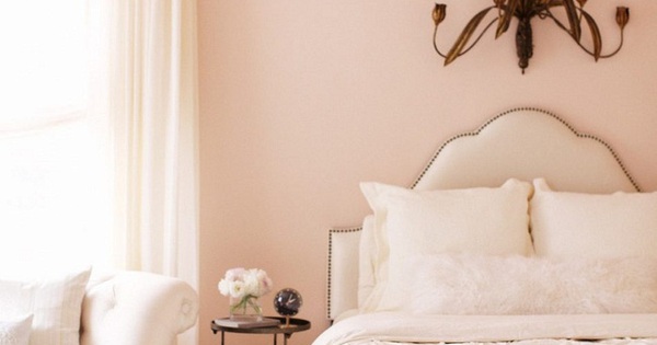 sơn phòng ngủ màu hồng đào
