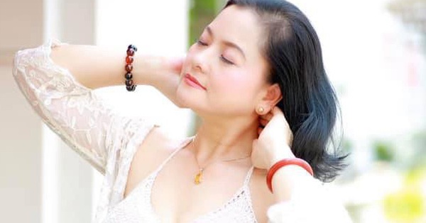 Ngỡ ngàng nhan sắc tuổi 52 của NSND Thu Quế