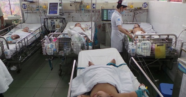 Số ca bệnh “tăng vọt”, dịch tay chân miệng tấn công trẻ em