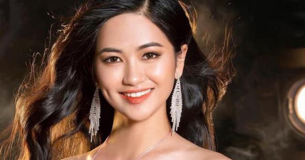 Nhan sắc nóng bỏng của người đẹp Hoa hậu Việt Nam dẫn bản tin VTV