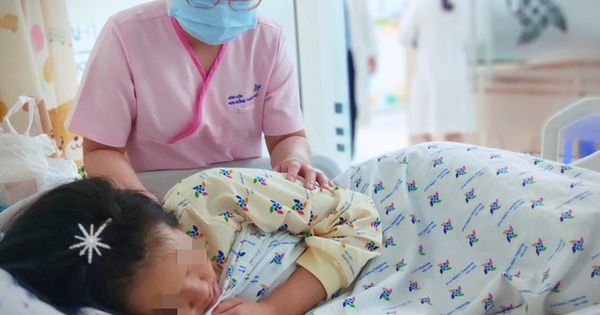 Cha mẹ ly hôn thêm áp lực học đường, bé gái uống thuốc trừ sâu