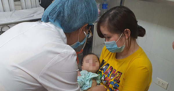 “Thấy con có nốt ở chân, tôi còn tưởng muỗi đốt”