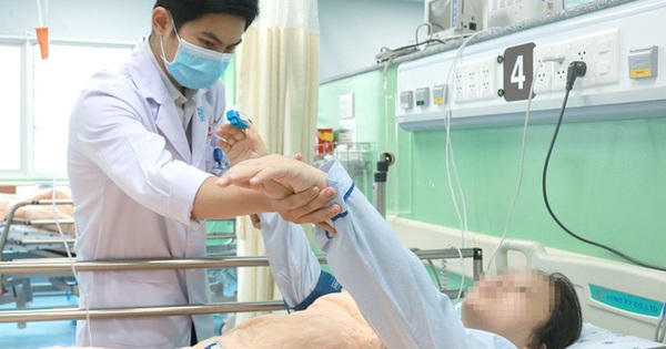 Sản phụ 30 tuổi bị đột quỵ