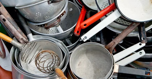 6 món đồ dùng nhà bếp cần loại bỏ ngay trước khi quá muộn