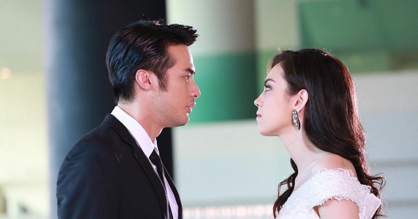 Bi kịch hôn nhân của cô vợ có anh chồng ‘một nơi đôi chốn’: Nửa đêm hất vợ ra lao thẳng đến nơi không tin nổi