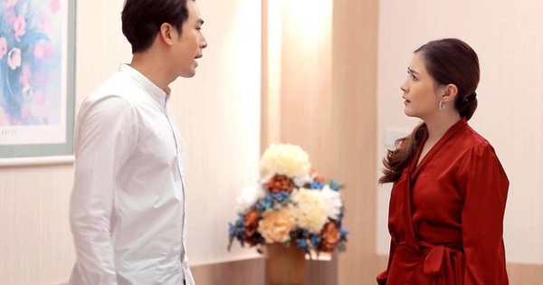 Gặp vợ cũ đi siêu thị thiếu tiền, chồng cười nhạt định rút ví trả thay nhưng nghe thu ngân nói 1 câu mà chân tay anh ‘rụng rời’