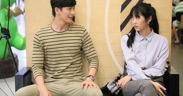 Chồng chi li tính toán từng đồng, vợ liền nghĩ ra cách ‘hiểm hóc’, chỉ dùng 1 cái tivi đã khiến ông xã tự dâng cả xấp tiền