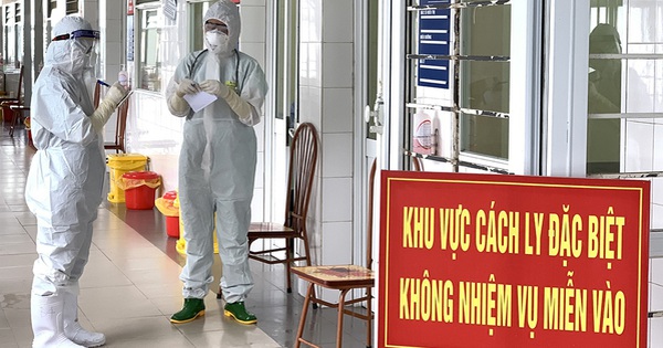 Bộ trưởng: Địa phương chủ động chuẩn bị phương án, đặc biệt trong trường hợp cả nước có 30.000 người mắc