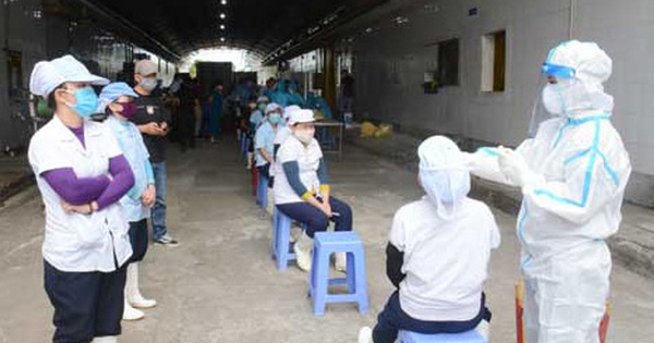 CDC Đà Nẵng lập “đỉnh” số mẫu xét nghiệm trong ngày để truy lùng SARS-CoV-2