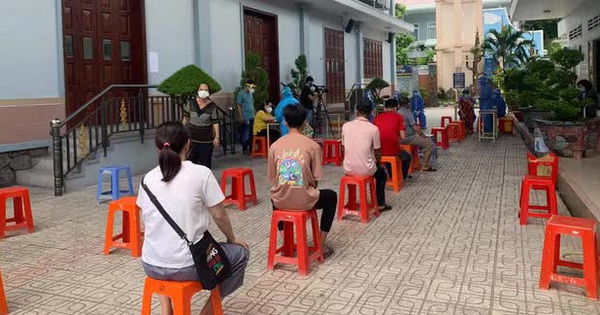Lấy mẫu và xét nghiệm Covid-19 trên diện rộng toàn TP HCM