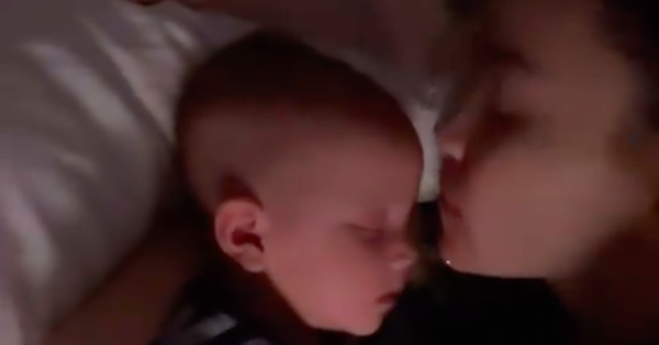 Hồ Ngọc Hà tiết lộ tình trạng hiện tại của hai vợ chồng trước giờ đi ngủ, nhìn vào ai cũng thấy quá đáng yêu vì Lisa và Leon