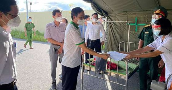 Đoàn công tác của Bộ Y tế làm việc với tỉnh Hà Tĩnh về công tác phòng chống dịch COVID – 19