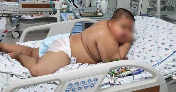 Từ một vết xước nhưng vệ sinh không tốt, cậu bé suýt mất mạng