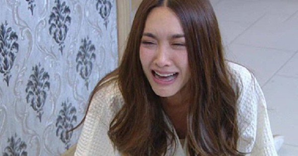 Sau phút ‘đê mê’ với bạn trai cũ, nửa đêm về nhà tôi quỳ sụp nhìn cảnh tượng dưới chăn