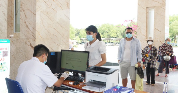 Phát hiện ca dương tính, Lào Cai truy vết bằng camera những nơi bệnh nhân đến