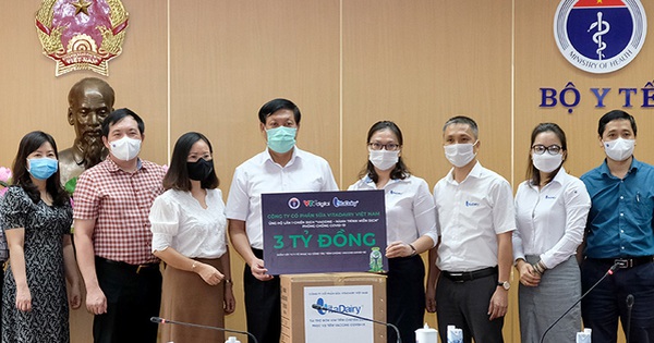 Bộ Y tế tiếp nhận 3 triệu bơm kim tiêm và 40.000 test nhanh kháng nguyên SARS-CoV-2