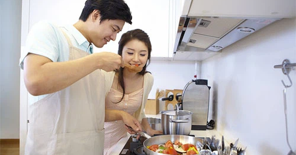 Nấu mâm cơm đắt đỏ nhân ngày em chồng lên chơi, vợ bị hai anh em ‘cạnh khóe hội đồng’ và cái kết hả hê!