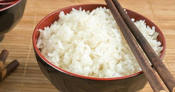 Lý giải về thông tin "ăn cơm nguội sẽ giúp giảm cân" và 3 lưu ý của chuyên gia để ăn cơm mà không sợ béo - Vimarsana News