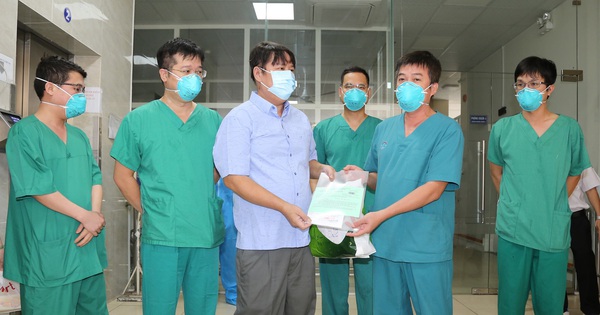 Chiến sĩ công an mắc COVID-19 nặng đã được xuất viện