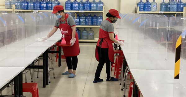 Thứ trưởng Bộ Y tế Trần Văn Thuấn kiểm tra công tác phòng chống dịch tại các khu công nghiệp ở Bình Dương