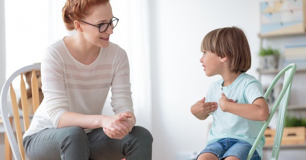 Mẹ thông minh xử lý cơn ăn vạ ở con