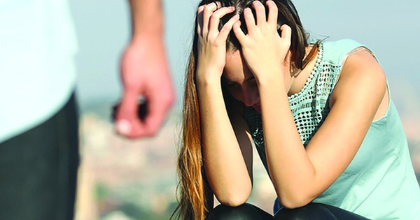 Ly hôn 3 năm vẫn bị ám ảnh bởi những trận đòn của chồng cũ