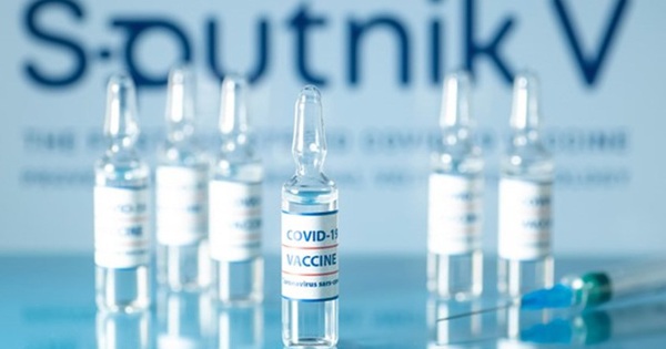 Gửi 10.000 liều vaccine Sputnik V đầu tiên do Việt Nam gia công sang Nga, chờ kiểm nghiệm