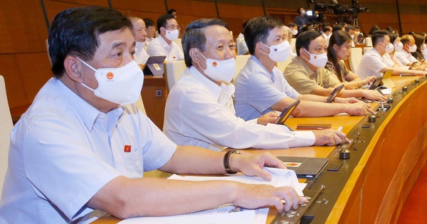 100% ĐBQH có mặt tán thành thông qua Nghị quyết về cơ cấu Chính phủ nhiệm kỳ 2021-2026 - Vimarsana News