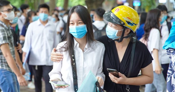 Xét tuyển đại học bằng học bạ nên mừng hay lo? - Vimarsana News