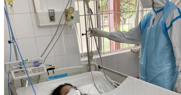 Mổ bắt con cho sản phụ mắc Covid-19