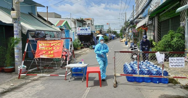 Huy động tổng lực chống dịch ở “điểm nóng” Bình Tân