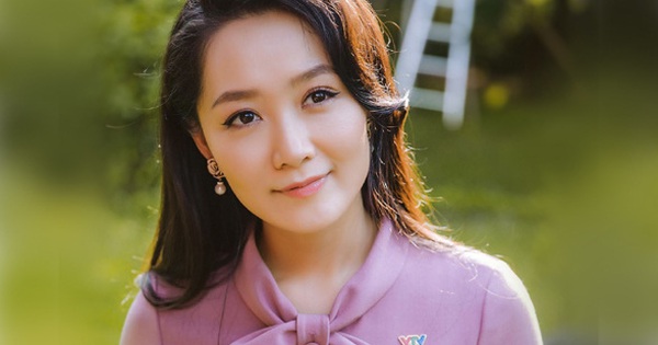 Cuộc sống mùa dịch của MC thời sự Thu Hà bên ông xã giáo viên