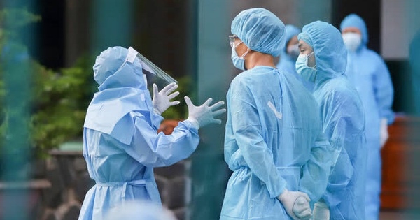 Giải toả khẩn bệnh nhân ở BV Phổi Hà Nội sau khi phát hiện 24 ca dương tính