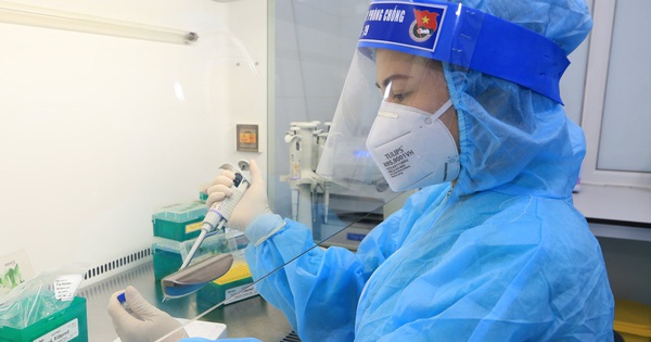 Nghệ An: Nhân viên lấy mẫu test nhanh cho lái xe đường dài dương tính với SARS-CoV-2