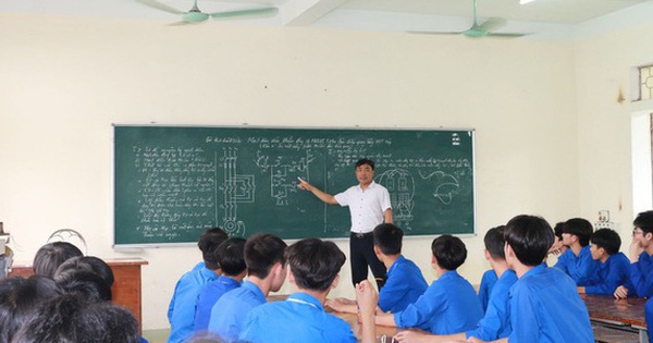 Nhiều học sinh trường nghề có điểm thi tốt nghiệp THPT ấn tượng - Vimarsana News