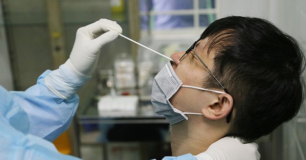 Hà Nội: 2 nhân viên Công ty MEDA dương tính SARS-CoV-2, xác định được 76 F1