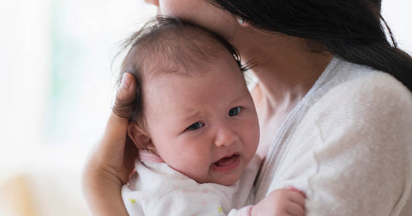 18 tuổi sống chết đòi cưới, một năm sau ra khỏi nhà chồng cùng đứa con thơ