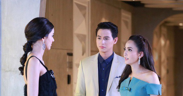 Chồng đưa bồ nhí về chung sống, vợ chỉ biết ôm mặt nức nở, nhưng câu chốt hạ của mẹ chồng khiến cô cả đời không quên