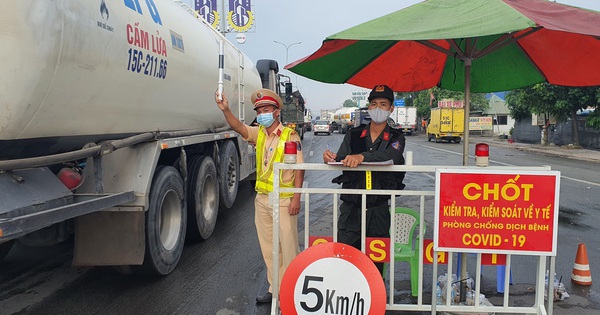 3 tài xế chở hàng ở Hà Nội dương tính SARS-CoV-2