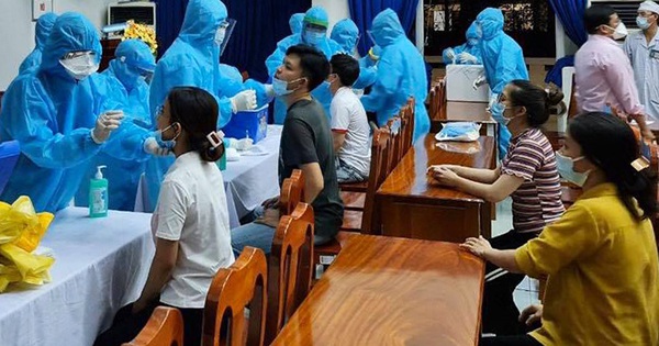 TP.HCM ghi nhận kỷ lục 915 ca mắc COVID-19 mới chỉ trong 24 giờ
