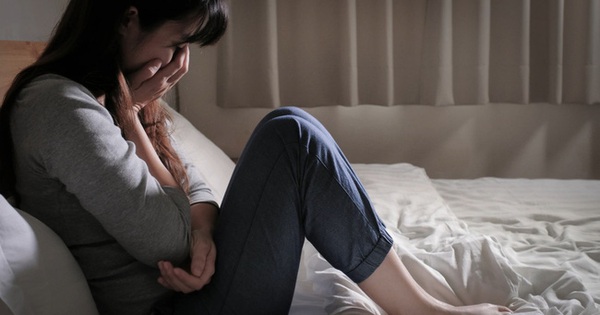 Suýt nữa ngã vào lòng tình cũ khi đi công tác, vợ giật mình thức tỉnh khi nhận được cú điện thoại có nội dung bất ngờ!