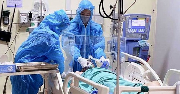Bộ Y tế yêu cầu một công ty bán máy thở giải trình báo giá cao đột biến