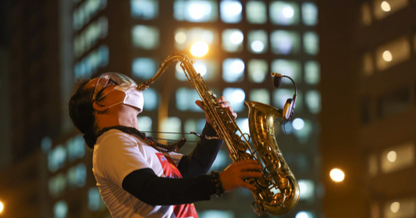 Mùa dịch tìm vui từ những điều bé nhỏ: Phương Thanh, Trần Mạnh Tuấn xua tan những muộn phiền