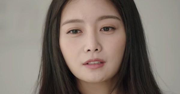 Ngay giữa lễ ăn hỏi, mẹ bạn trai cũ bỗng xuất hiện thốt ra 3 từ khiến tôi gục ngã