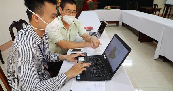 Bộ Y tế chuyển giao, đào tạo kỹ thuật điều trị bệnh nhân COVID-19 và cách đánh giá mức độ nguy cơ dịch bệnh cho tuyến tỉnh