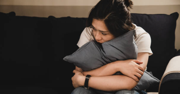 Xử lý chuyện ngoại tình: Đào gốc hay bẻ ngọn?