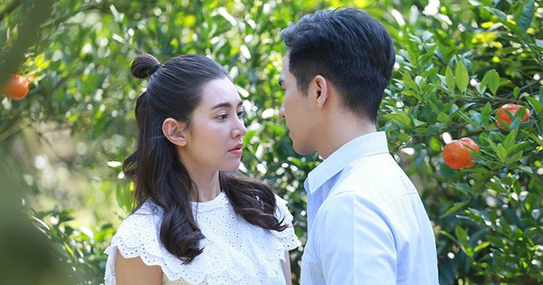 Quyết tâm ly dị để tái hợp cùng tình cũ, nhờ vật lạ giấu trong ví vợ mà cuộc hôn nhân 15 năm được cứu vãn