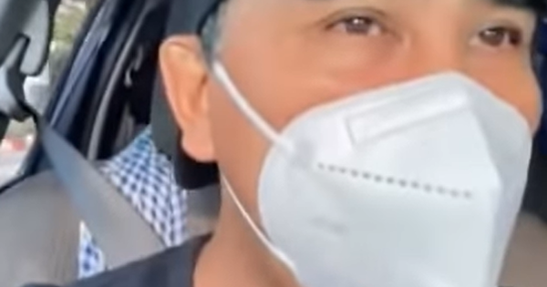 Đi phát gạo đến gần giờ giới nghiêm, MC Quyền Linh phải vào chùa xin ngủ nhờ vì không tìm được đường về nhà